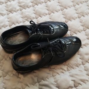 Donated! COLE HAAN Nike Air leather sneakers ss. 9